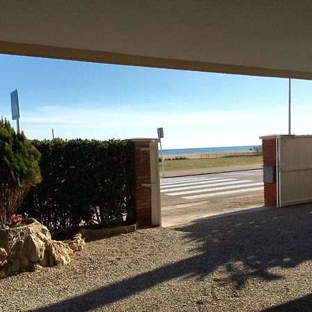 Appartamento Formentor Castelldefels Esterno foto