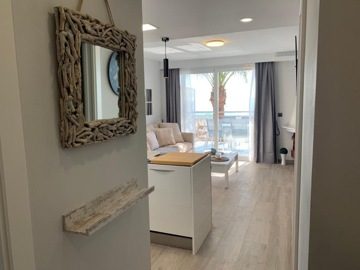 Appartamento Formentor Castelldefels Esterno foto
