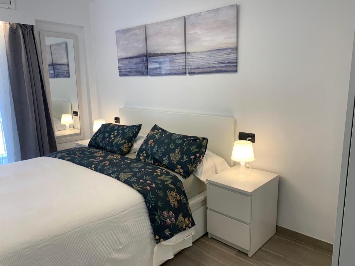 Appartamento Formentor Castelldefels Esterno foto