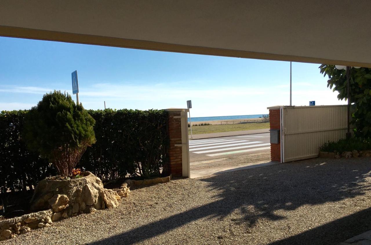 Appartamento Formentor Castelldefels Esterno foto