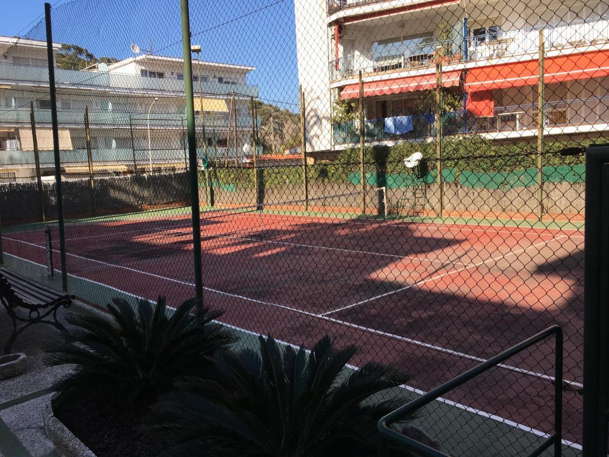Appartamento Formentor Castelldefels Esterno foto