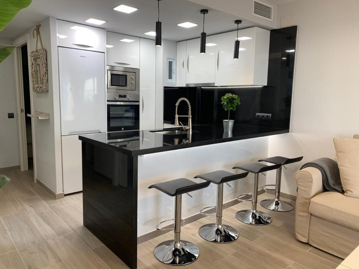 Appartamento Formentor Castelldefels Esterno foto